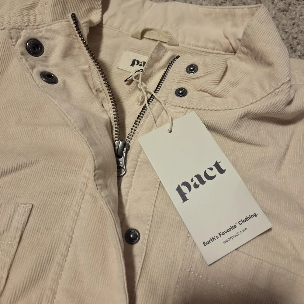 NWT Pact Corduroy Bomber Jacket Sandshell Beige Women's XL Modern Organic Cotton - Picture 4 of 9